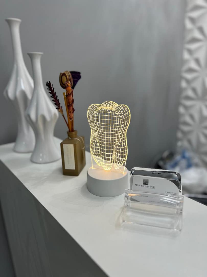 mesa de atendimento na sala de espera da clínica odontológica no Ipiranga São Paulo, organizada e acolhedora